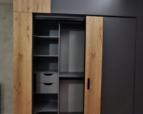 Встроенный шкаф Аристо в современном стиле